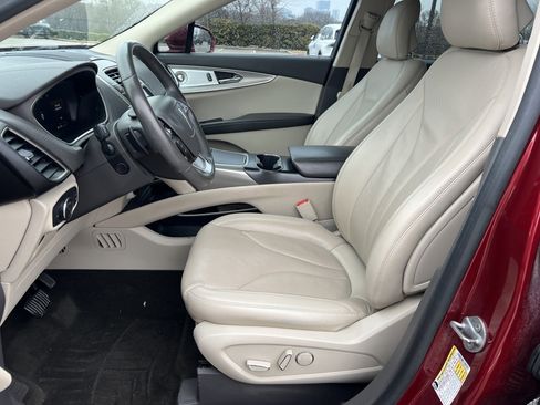 Used 2019 Lincoln Nautilus Reserve w/ Ultimate Package image 14