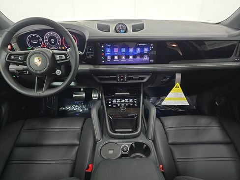 New 2026 Porsche Cayenne S image 13