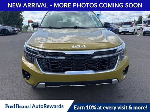 Used 2024 Kia Seltos S AWD/4WD image 2