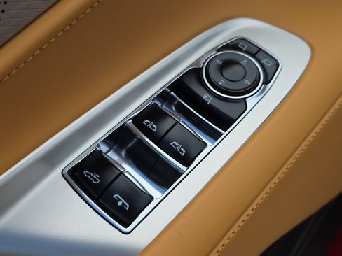 Used 2022 Chevrolet Corvette Stingray Premium Conv w/ Z51 Performance Package RWD image 17