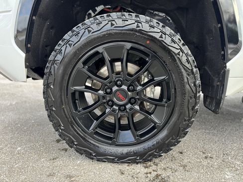 Used 2024 Toyota Tundra Platinum image 3