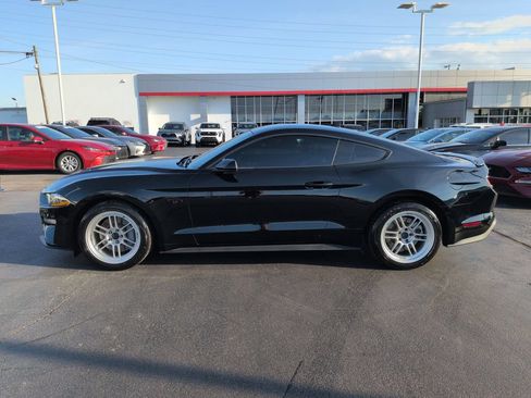 Used 2022 Ford Mustang GT w/ Equipment Group 301A RWD image 2