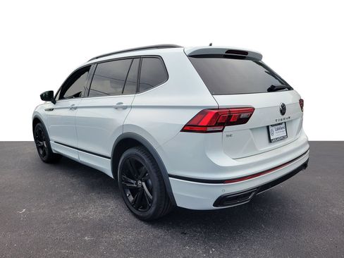 Used 2023 Volkswagen Tiguan SE R-Line FWD image 4