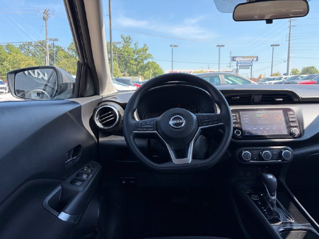 Used 2024 Nissan Kicks SV FWD image 4