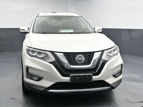 Used 2019 Nissan Rogue SL w/ Premium Package AWD/4WD image 3