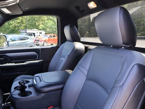 Used 2022 RAM 2500 Tradesman AWD/4WD image 11