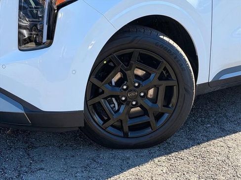 New 2026 Kia Carnival SX Prestige FWD image 27