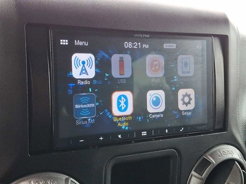 Used 2018 Jeep Wrangler Unlimited Sport image 16