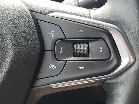 Certified 2025 Chevrolet Trax ACTIV w/ Driver Confidence Package FWD image 13