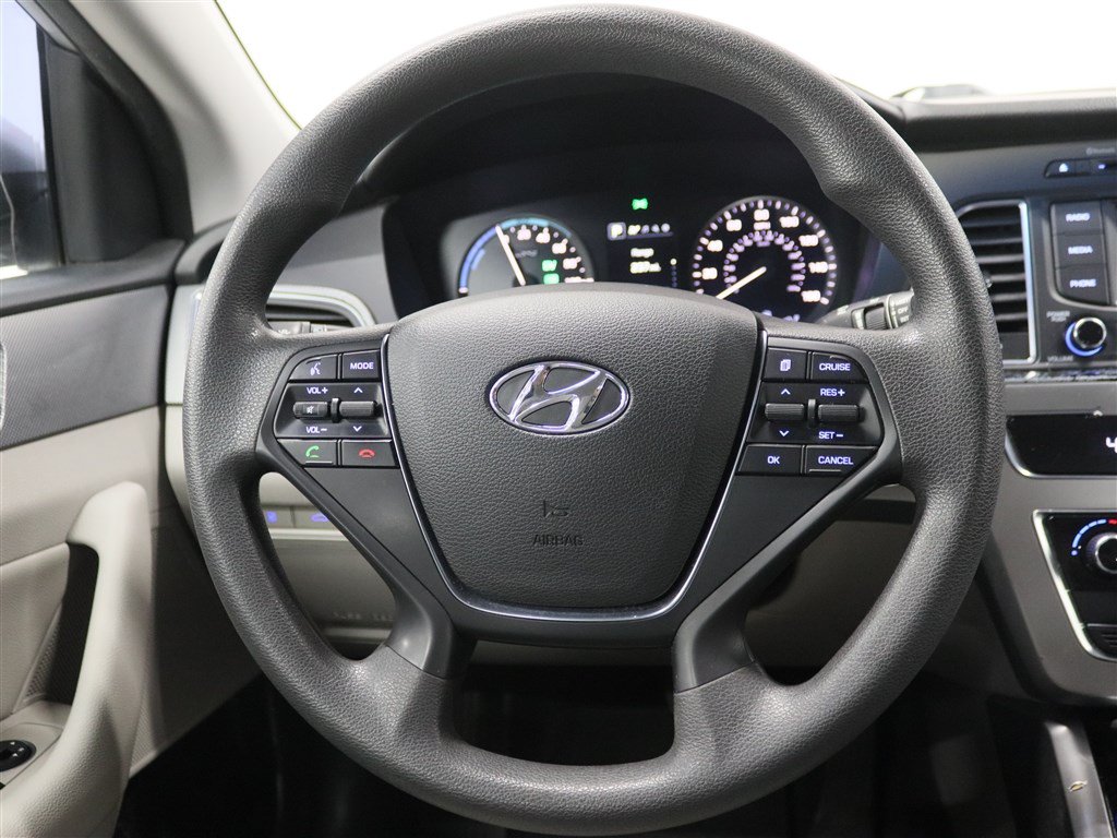 Used 2016 Hyundai Sonata SE FWD image 22