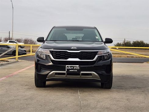 Used 2021 Kia Seltos LX image 2