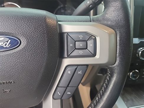 Used 2017 Ford F250 Lariat image 7