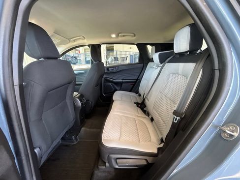 Used 2023 Ford Escape Active FWD image 31