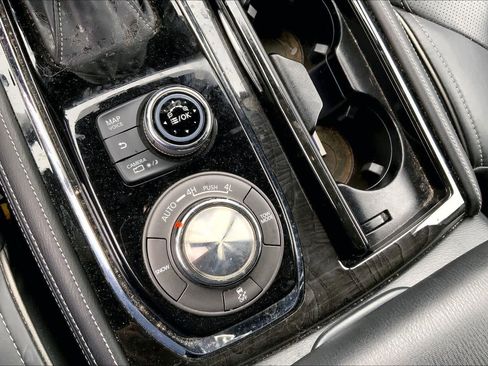 Used 2021 INFINITI QX80 Sensory w/ All-Season Package image 31