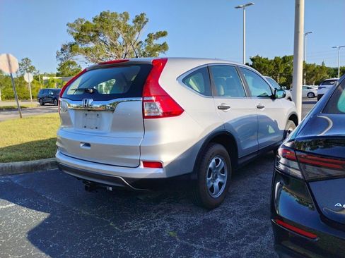 Used 2015 Honda CR-V LX image 2