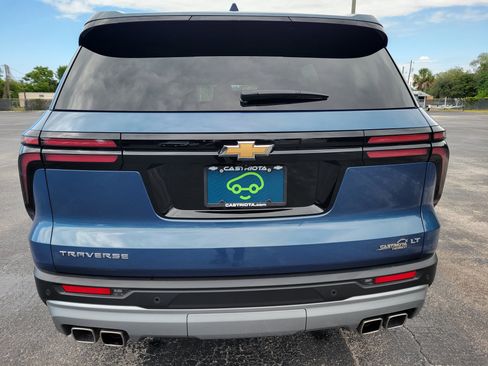 Certified 2024 Chevrolet Traverse LT w/ Trailering Package FWD image 6