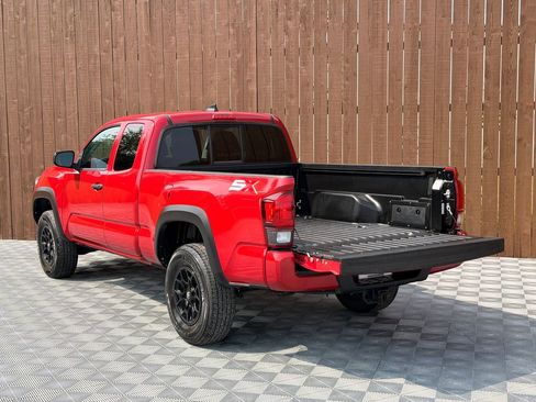 Used 2022 Toyota Tacoma SR w/ SX Package RWD image 15