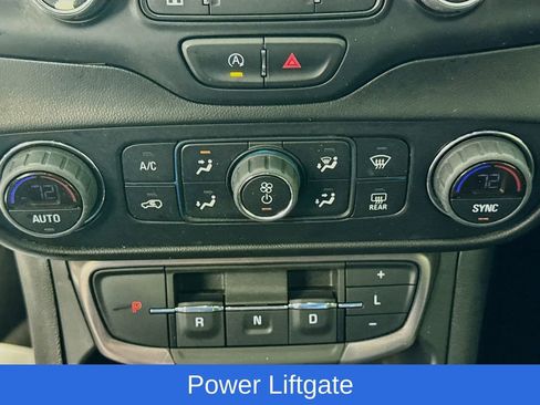 Used 2022 GMC Terrain AT4 w/ Infotainment Package II image 22