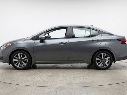 Used 2025 Nissan Versa SV FWD image 5