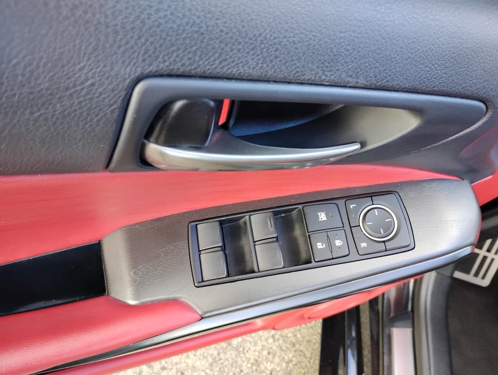 Used 2021 Lexus IS 350 F Sport w/ Dynamic Handling Package AWD/4WD image 11
