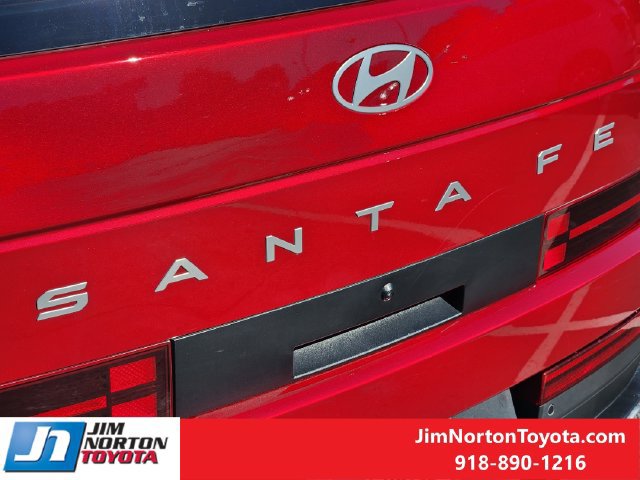 Used 2026 Hyundai Santa Fe SEL FWD image 11