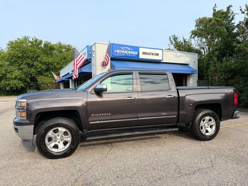 Used 2014 Chevrolet Silverado 1500 LTZ Z71 w/ LTZ Plus Package AWD/4WD image 14