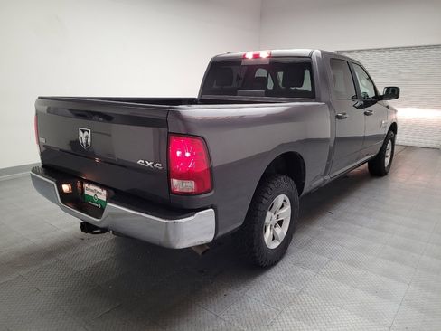 Used 2019 RAM 1500 Classic SLT AWD/4WD image 9