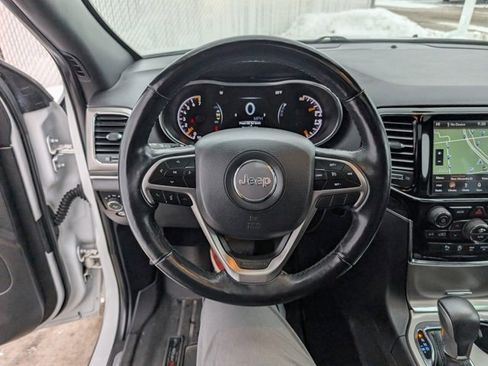 Used 2019 Jeep Grand Cherokee Limited image 11