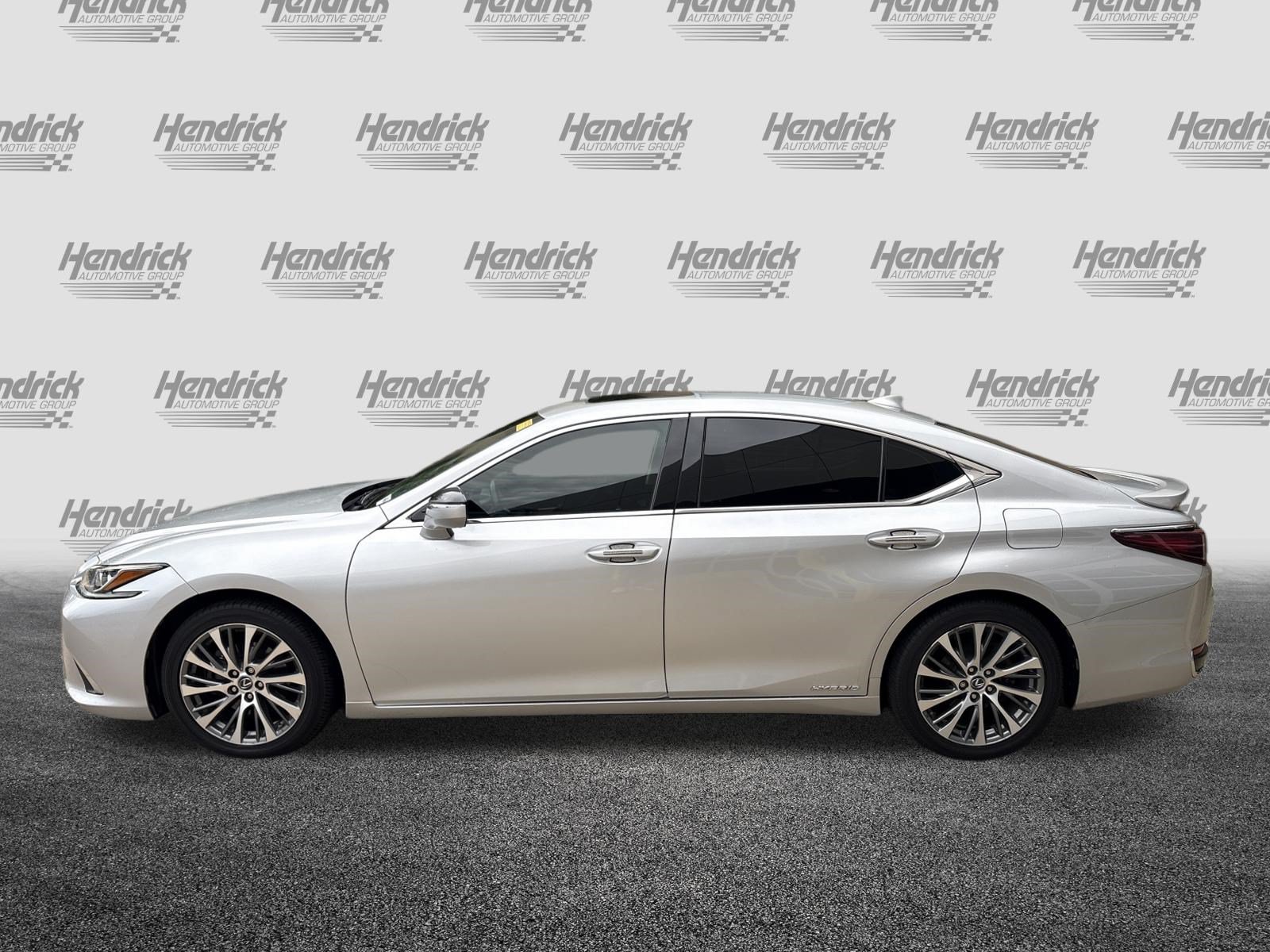 Used 2019 Lexus ES 300h w/ Premium Package FWD image 7