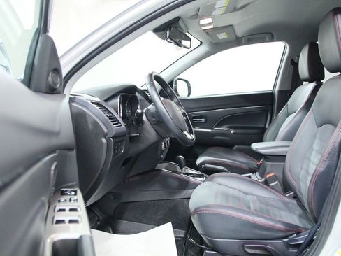 Used 2022 Mitsubishi Outlander Sport SE AWD/4WD image 4