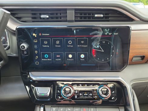 Used 2024 GMC Sierra 3500 Denali Ultimate image 26