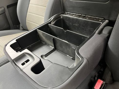 Used 2011 RAM 1500 Express AWD/4WD image 25