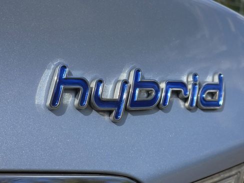 Used 2012 Hyundai Sonata Hybrid w/ Leather Pkg FWD image 11