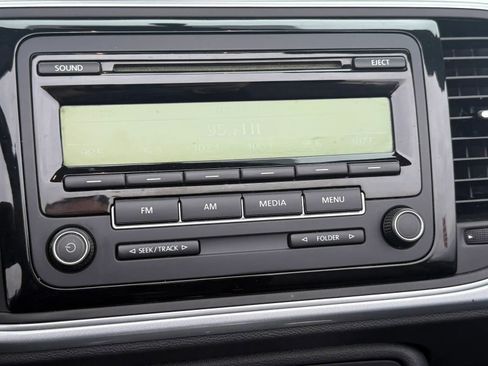 Used 2015 Volkswagen Beetle 1.8T image 23