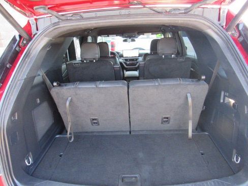 Used 2025 Ford Explorer ST-Line AWD/4WD image 34