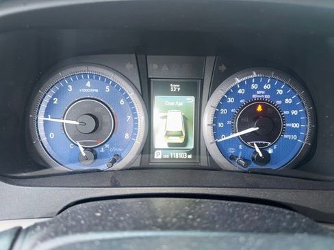 Used 2015 Toyota Sienna XLE w/ XLE Navigation Package image 10