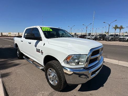 Used 2018 RAM 2500 SLT AWD/4WD image 8