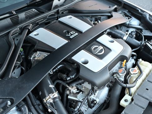 Used 2014 Nissan 370Z Touring w/ Sport Package image 36