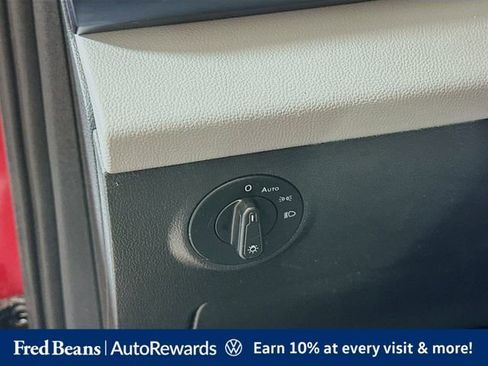 Used 2023 Volkswagen Taos SE w/ Panoramic Sunroof Package AWD/4WD image 14