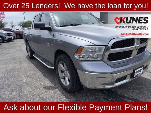 Used 2019 RAM 1500 Classic SLT w/ Luxury Group AWD/4WD image 2