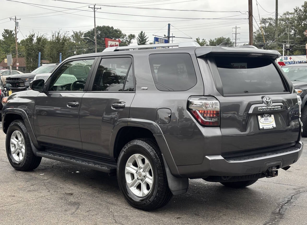 Used 2016 Toyota 4Runner SR5 AWD/4WD image 6