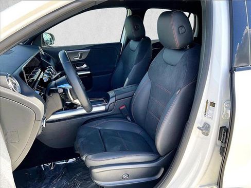 Used 2025 Mercedes-Benz GLA 250 image 27