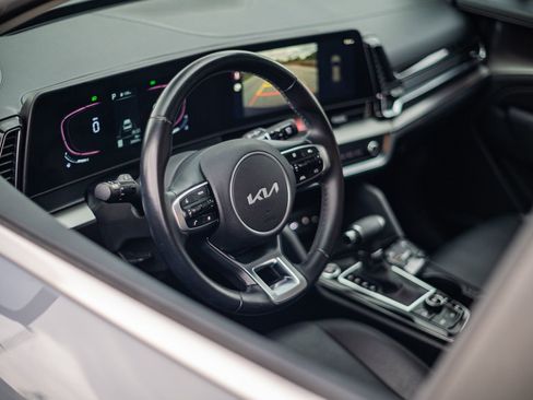 Used 2023 Kia Sportage EX image 21