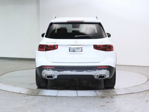 Certified 2025 Mercedes-Benz GLB 250 4MATIC image 8