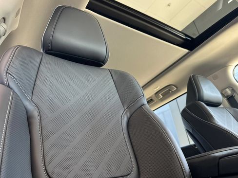 New 2026 INFINITI QX80 Luxe w/ Cargo Package AWD/4WD image 19