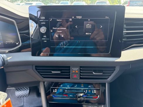 Certified 2025 Volkswagen Jetta S FWD image 20