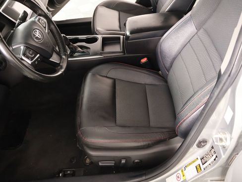 Used 2016 Toyota Camry SE FWD image 10