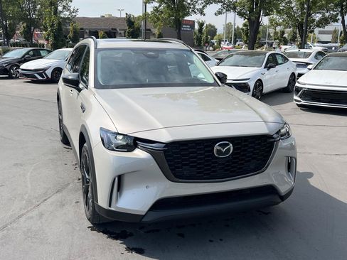 Used 2025 MAZDA CX-90 Plug-In Hybrid w/Premium Sport AWD/4WD image 4