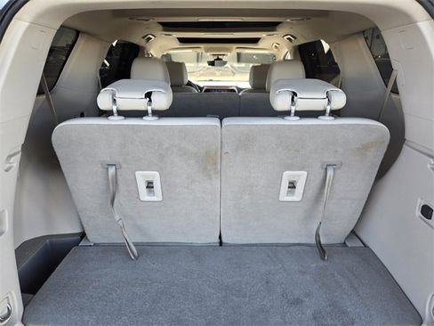 Used 2020 GMC Acadia Denali w/ LPO, Cargo Package image 17