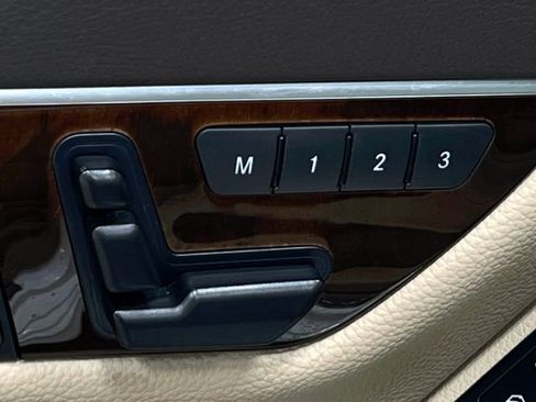 Used 2013 Mercedes-Benz C 300 4MATIC Sedan image 17